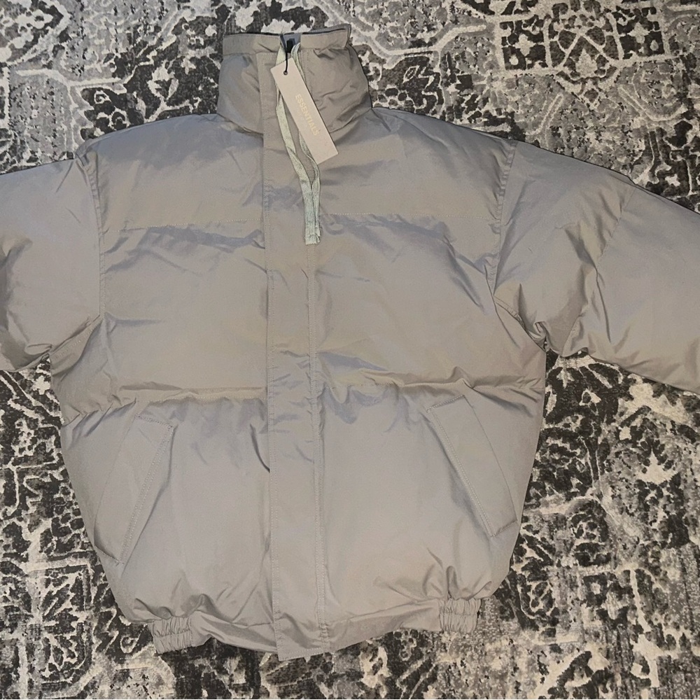 Essential puffer - Picture 3 of 10